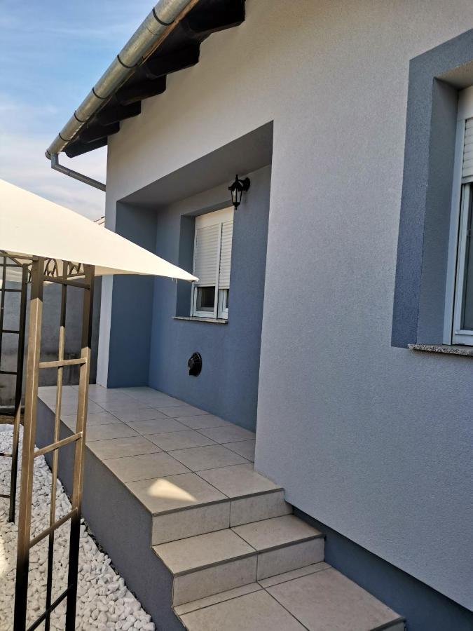 Apartman Lucija Kuca Za Odmor Vukovar Exteriér fotografie